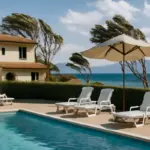Residence con piscina vicino al litorale elbano: relax assicurato anche nei giorni ventosi